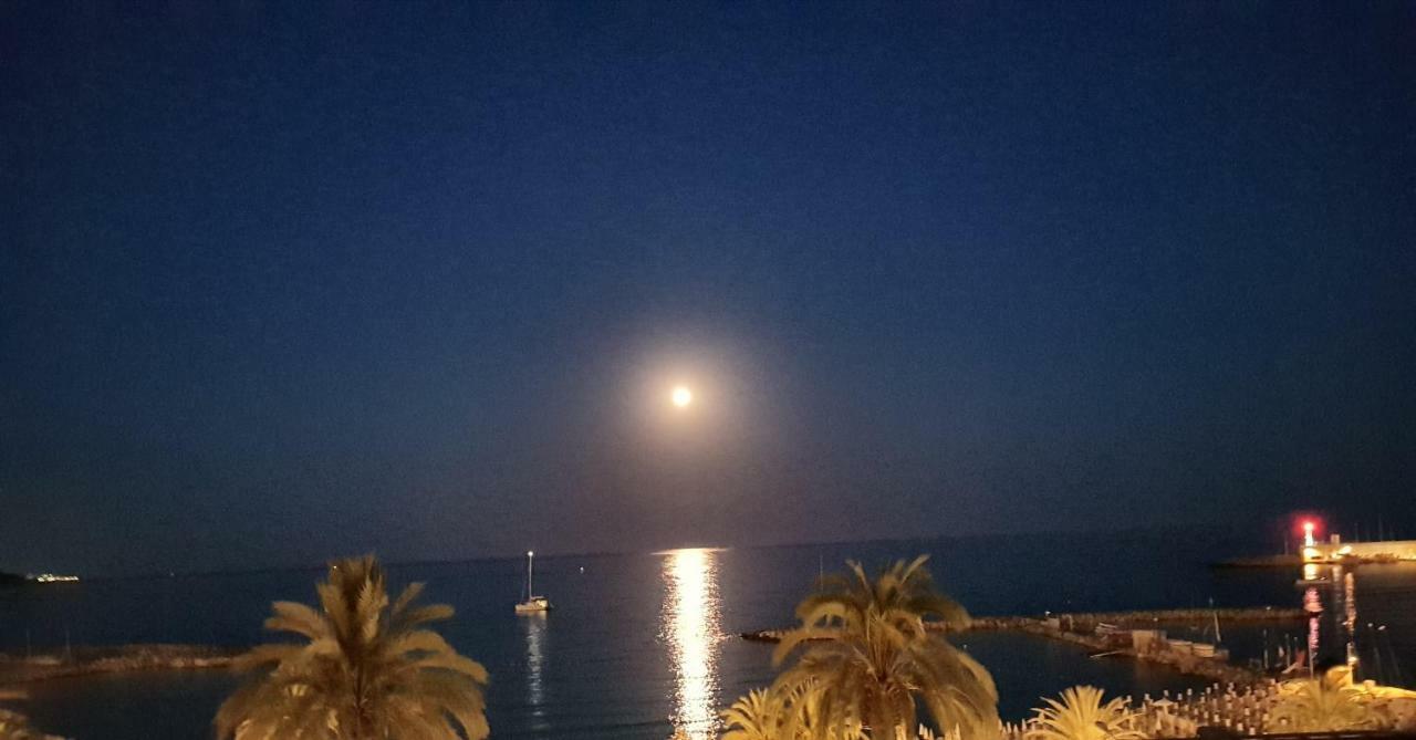 Etoile De Mer Menton Eksteriør bilde